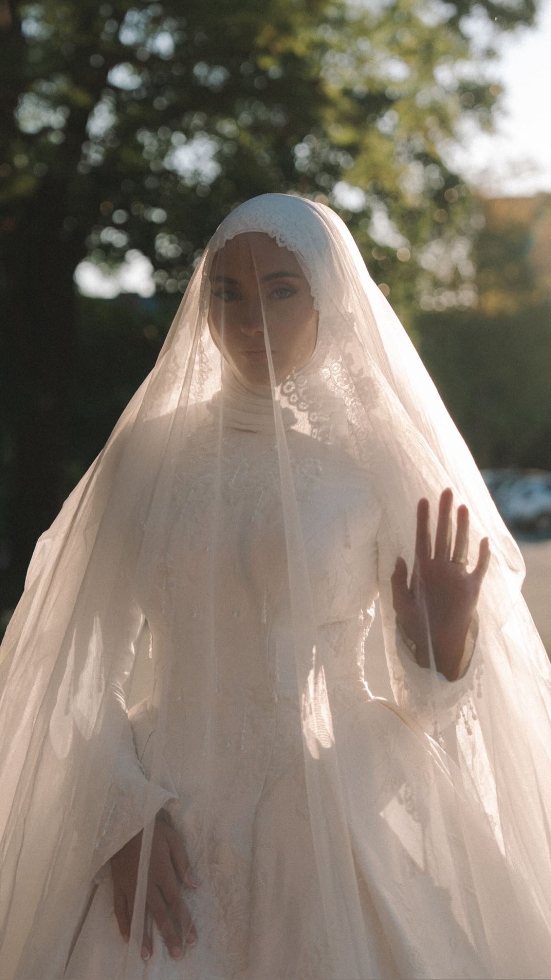 Aleena One Tier Mantilla Corded Lace Veil