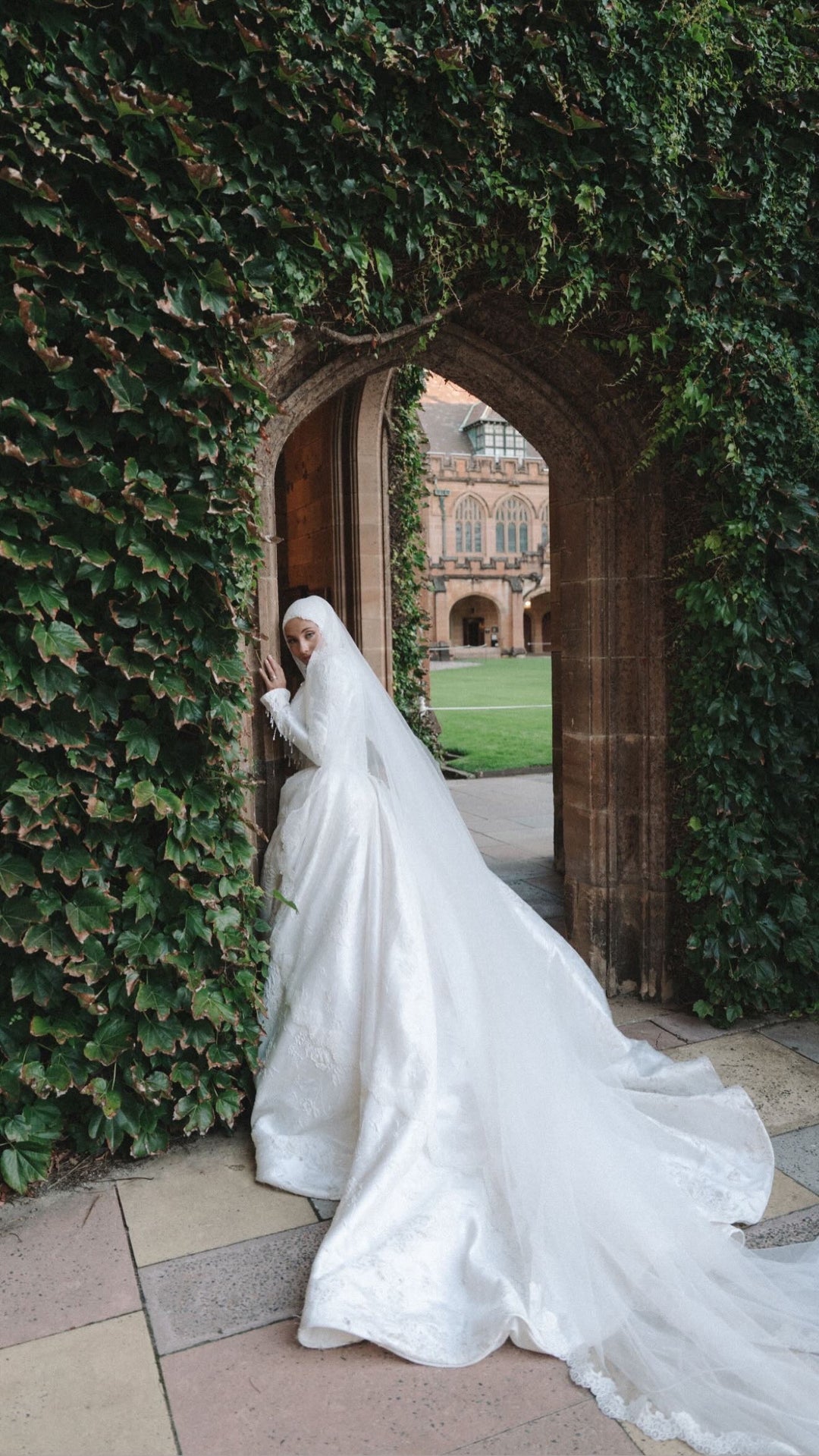 Aleena One Tier Mantilla Corded Lace Veil