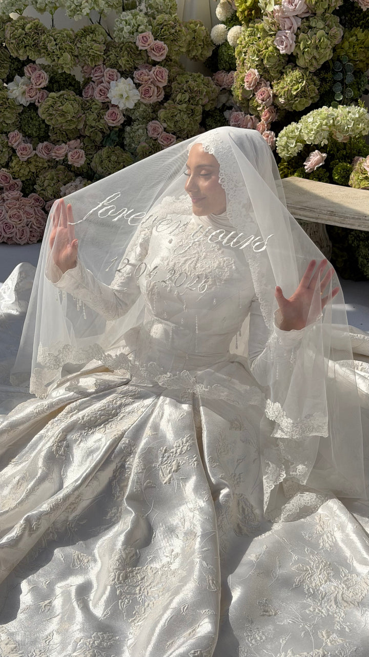 Aleena One Tier Mantilla Corded Lace Veil