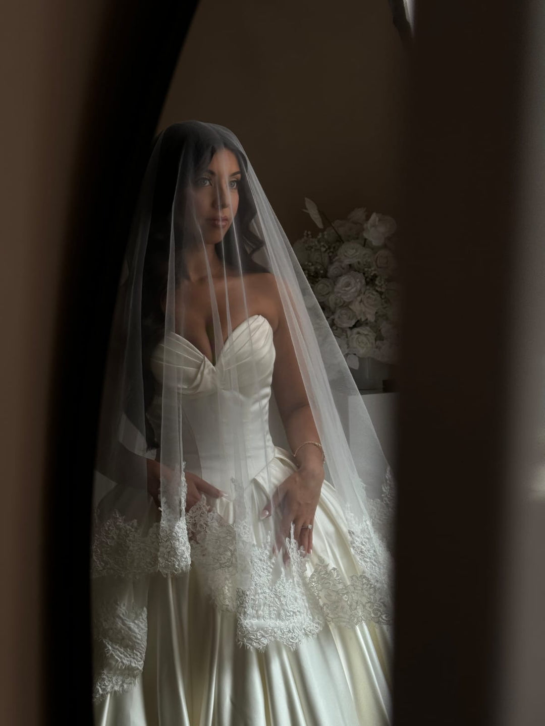 Emila Mantilla One Tier Corded Lace Veil