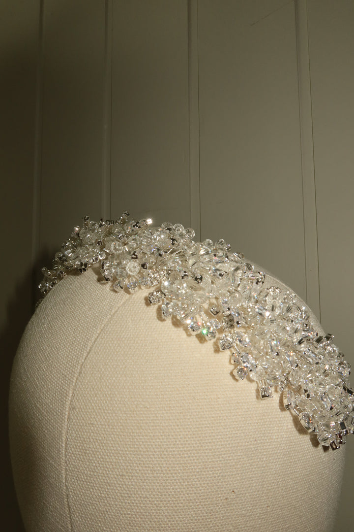 Asi Headpiece