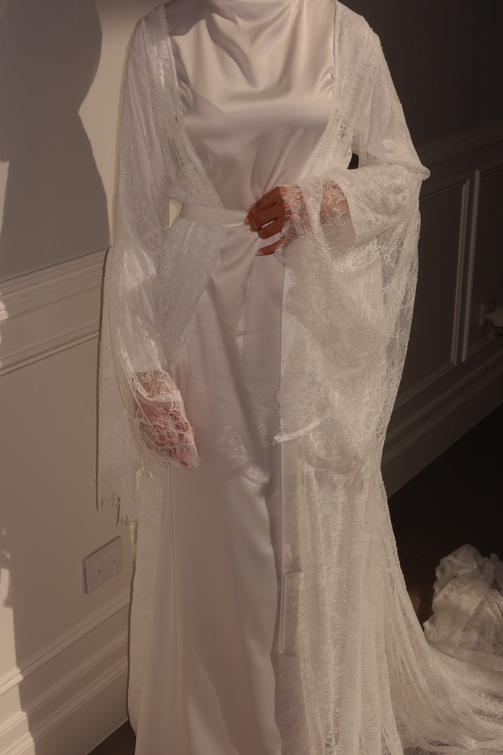Meadow Long Lace Robe