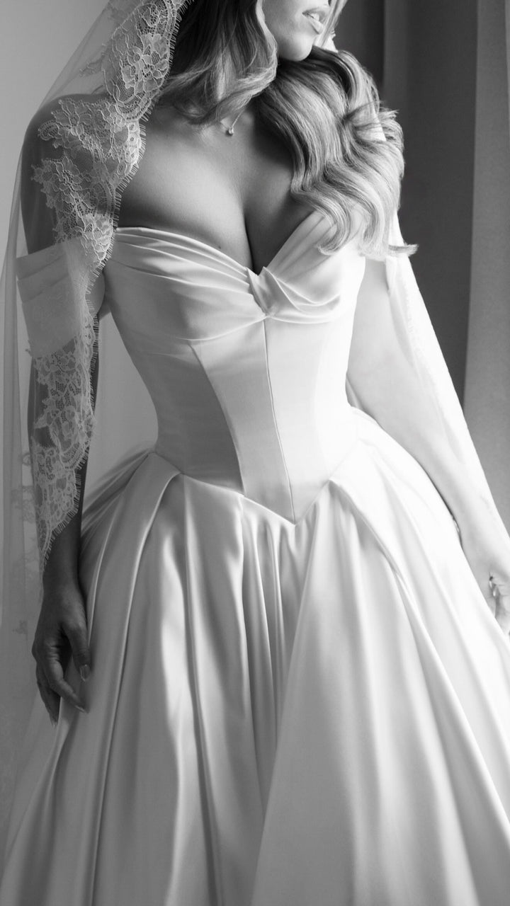 Lucia One Tier Mantilla Veil