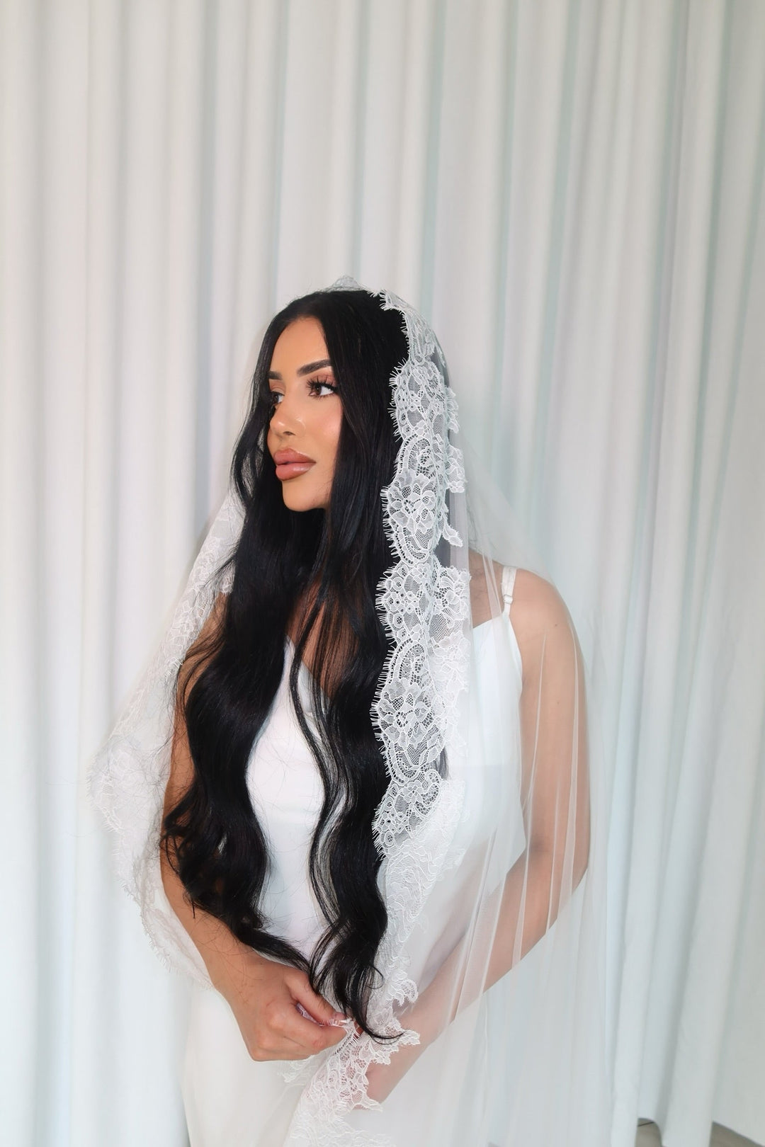 Lucia One Tier Mantilla Veil